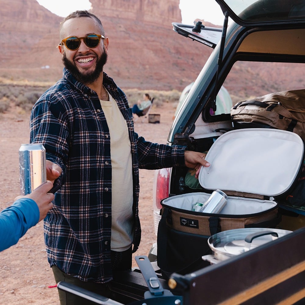 Hydro Flask® Campcore Carryout™ Cooler 30L image de l'onglet détails.